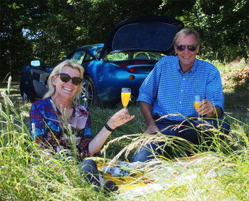 2-roadside-picnic-paray-le-monial