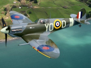 1024x768_Supermarine_Spitfire_Mk_Vb_Wallpaper_qfsq9-600x450